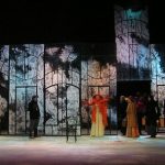 Сад как сцена для театральных представлений.