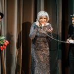 Сад как сцена для театральных представлений.