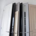 Межкомнатные двери в эмали — когда дверь перестаёт быть дверью и становится касанием